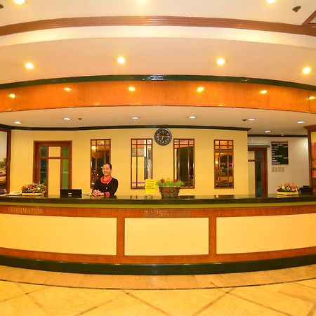 Holiday Plaza Hotel Cebu Exterior photo